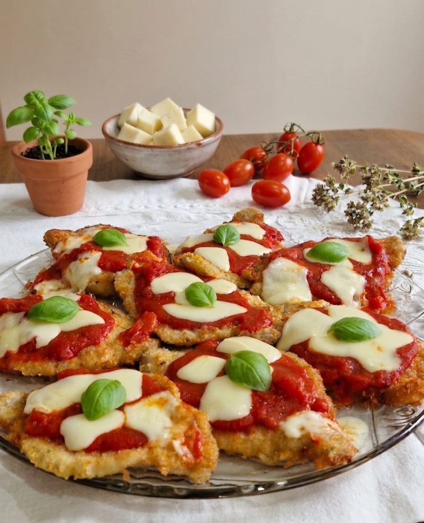 Côtelettes de longe de porc à la pizzaiola au four ou à la friteuse sans huile.