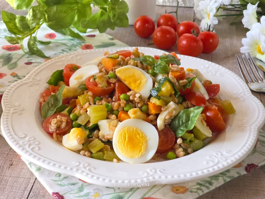 Salade de Farro Colorée, Saine et Prête en 20 Minutes