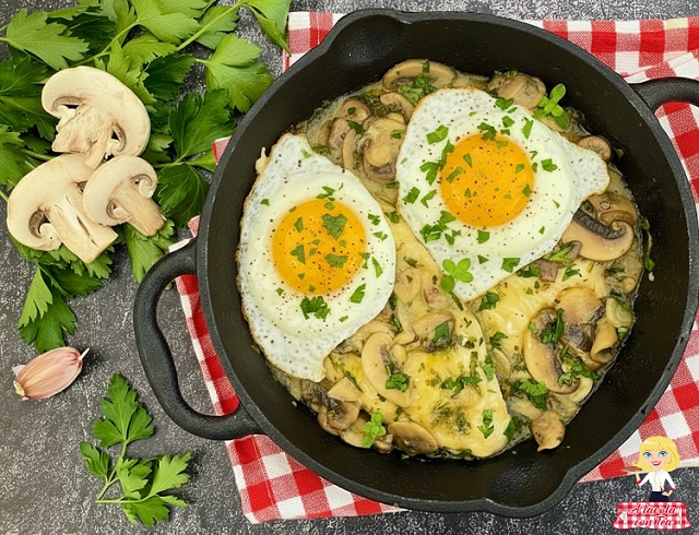 OEUFS AUX CHAMPIGNONS À LA POÊLE