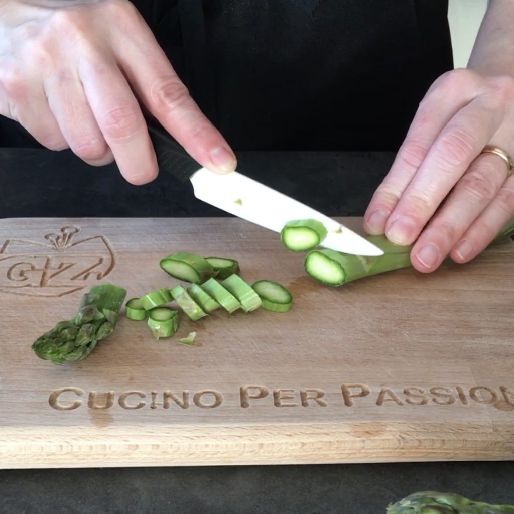 Œufs farcis à la crème d'asperges