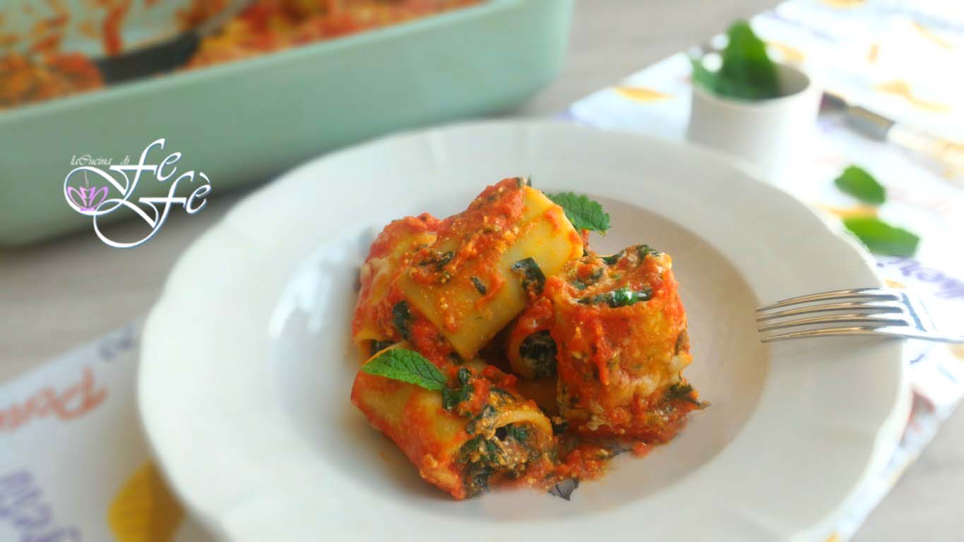 PACCHERI FARCIS À LA RICOTTA, ÉPINARDS ET ZESTES DE CITRON