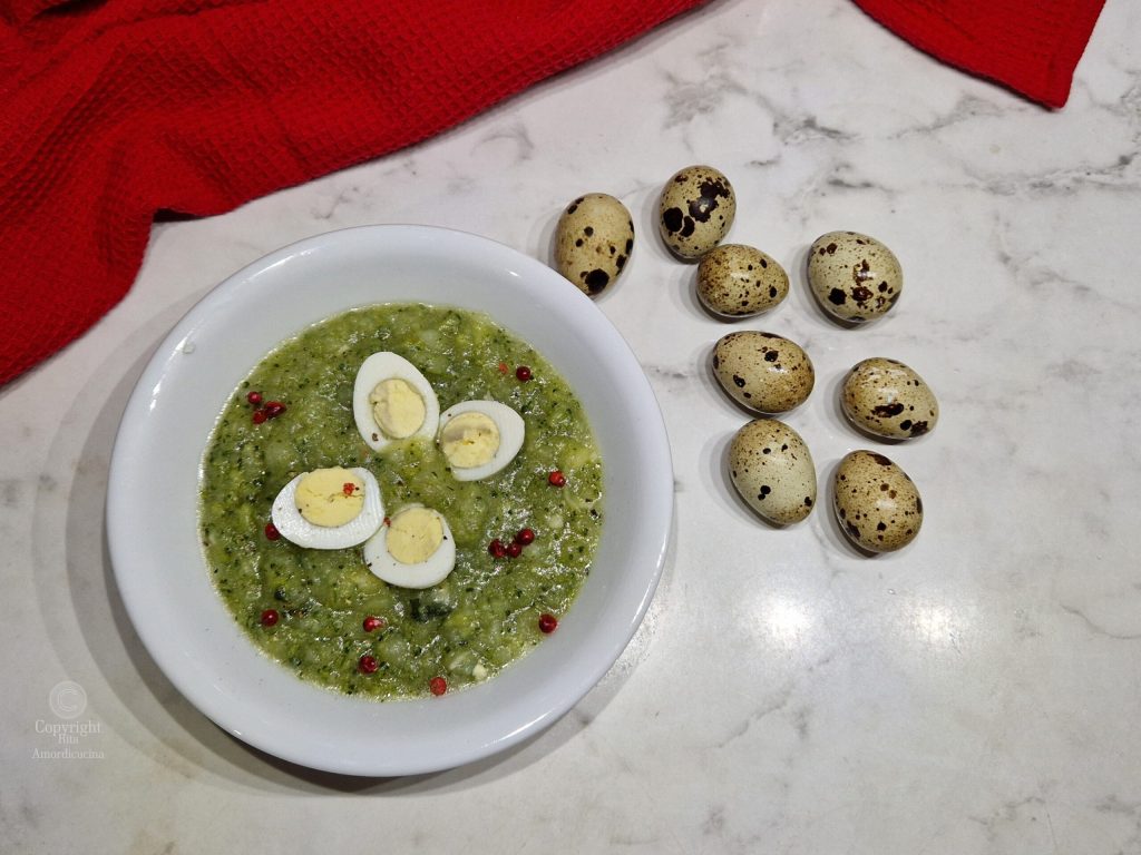 Œufs de caille avec crème de légumes