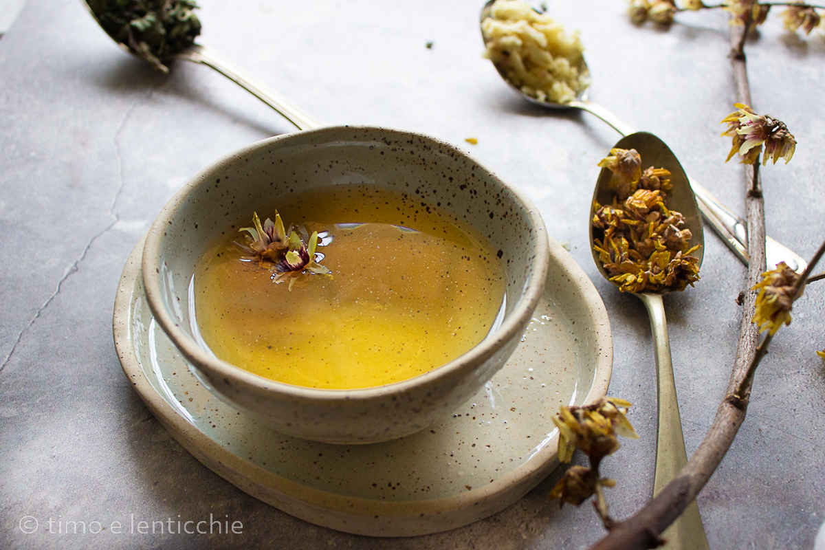 Tisane au calicanthe, gingembre et mélisse
