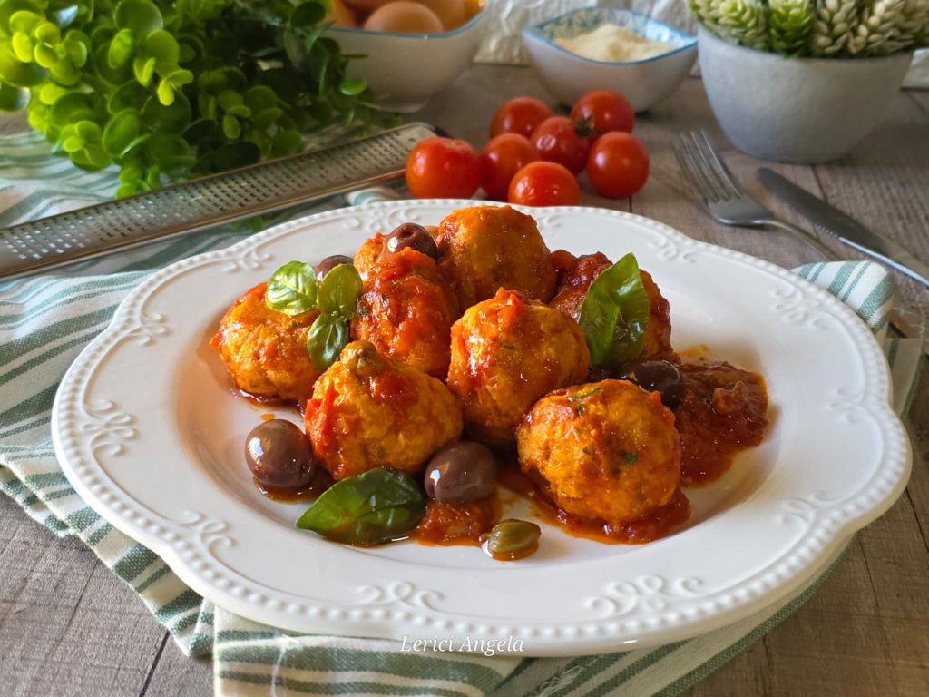 Boulettes d'espadon prêtes à être servies