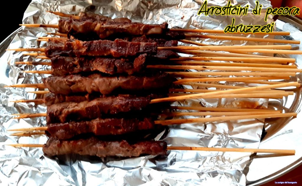 Arrosticini de mouton des Abruzzes
