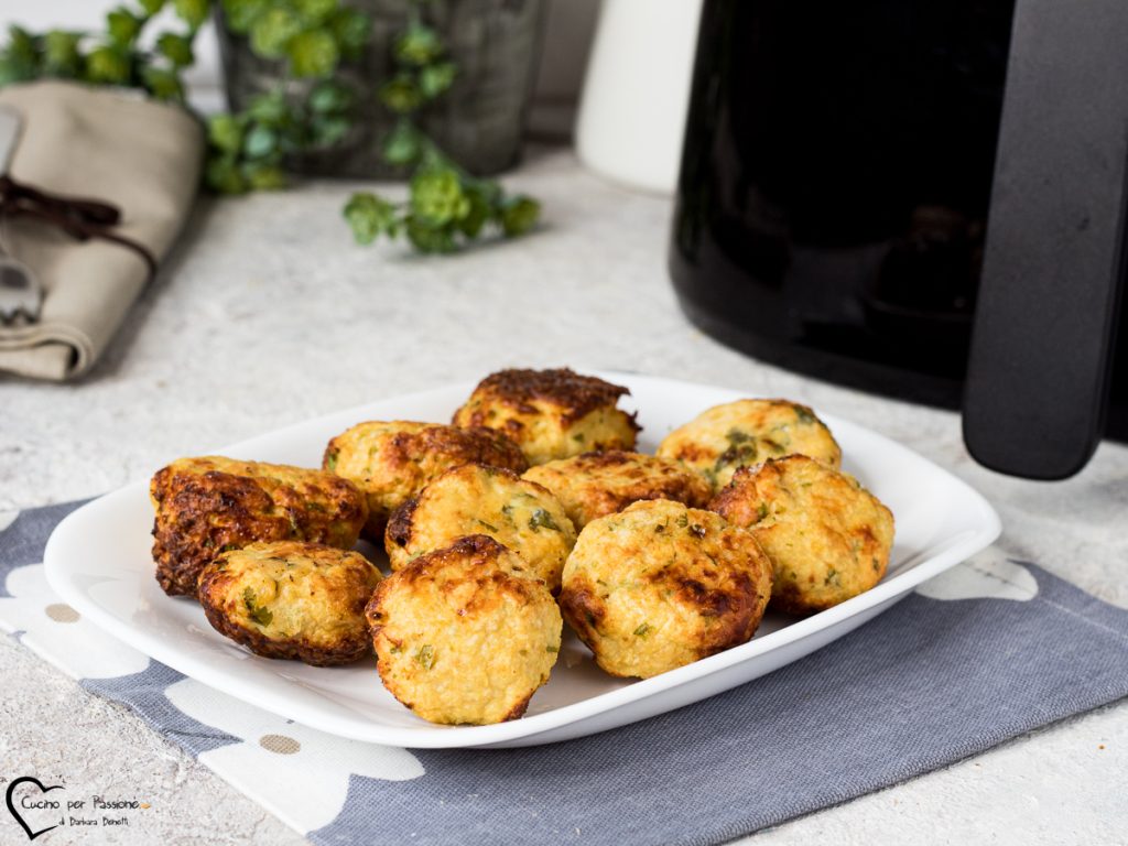 boulettes de poulet à la friteuse à air