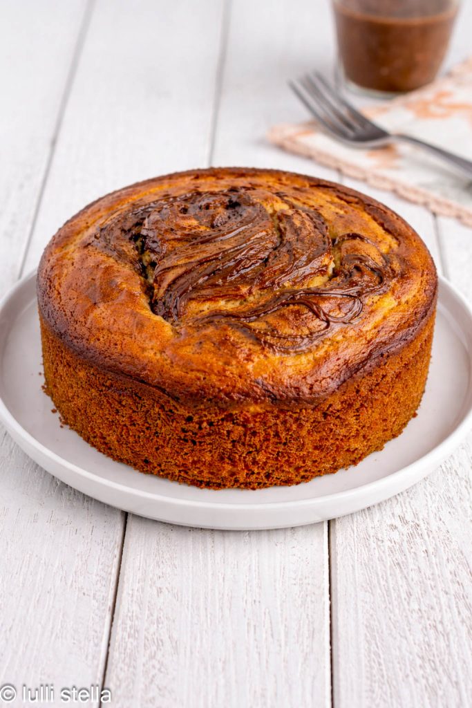 Gâteau au yaourt avec crème au chocolat sans gluten, moelleux et réalisé avec de la farine de riz, idéal aussi sans lactose