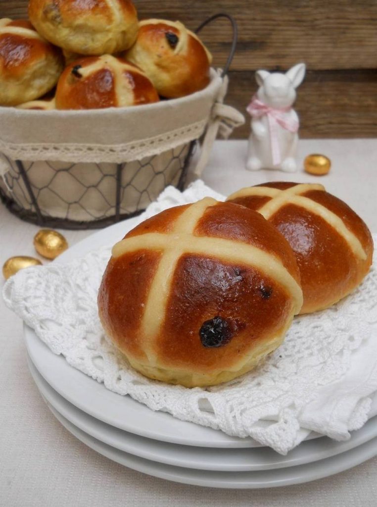hot cross buns vertical