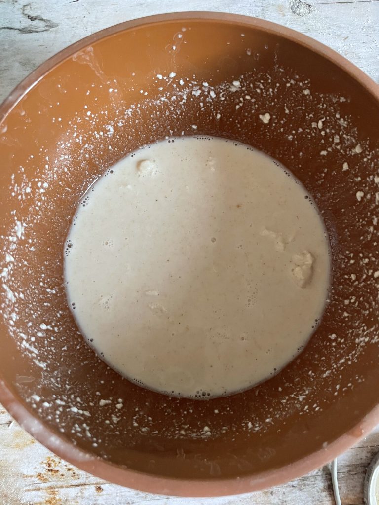 Levain et malt dissous dans l'eau