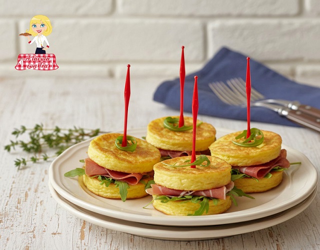 MINI-OMELETTES SANDWICH