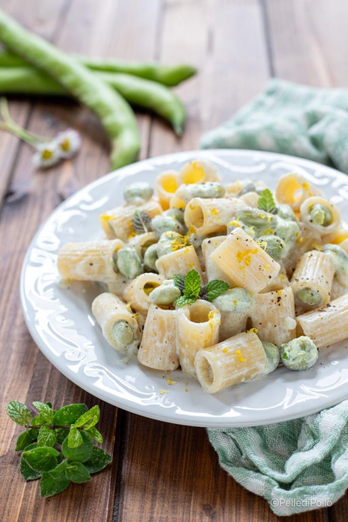 pâtes à la crème de ricotta et fèves