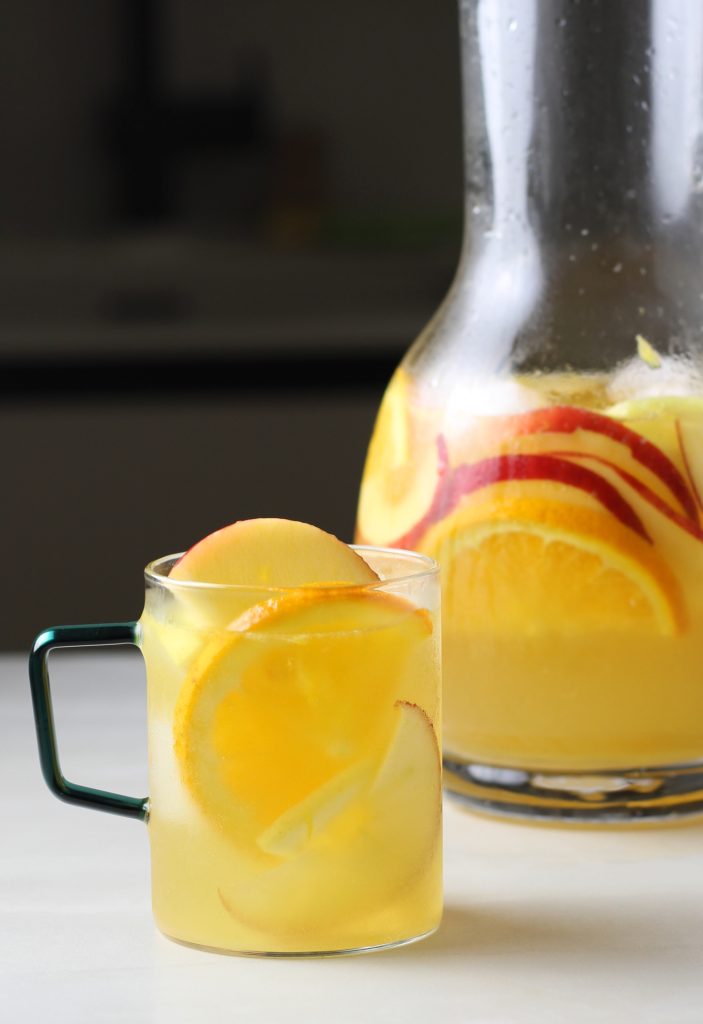 Sangria blanche, fraîche et parfumée
