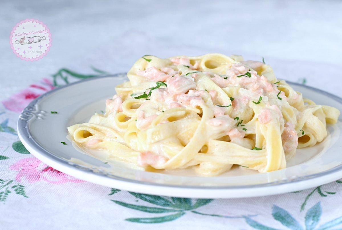 TAGLIATELLES AU SAUMON crémeuses et délicieuses