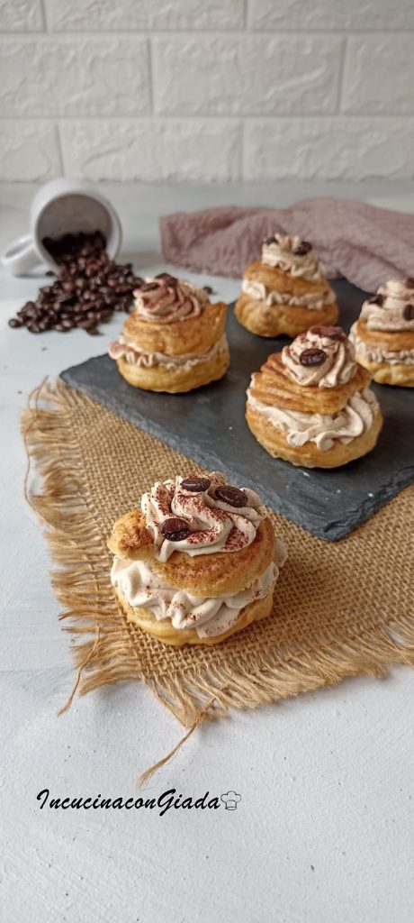 Zeppole à la crème au café