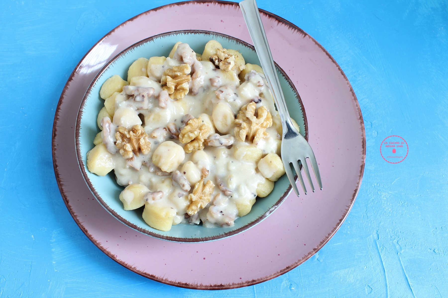 Ñoquis gorgonzola y nueces sin nata
