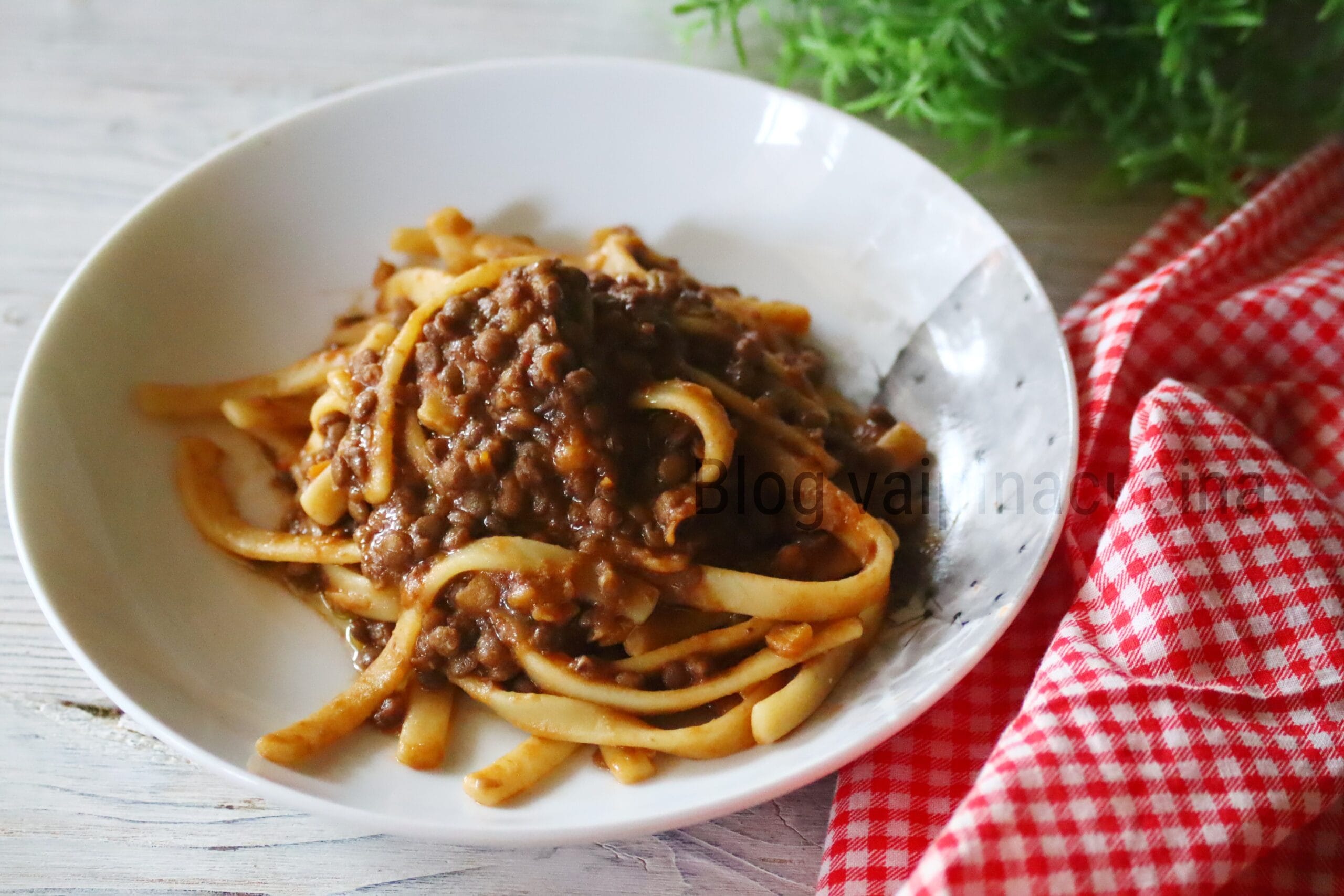 Pasta al ragú de lentejas