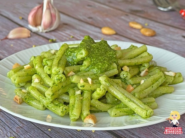 PASTA CON PESTO DE RÚCULA