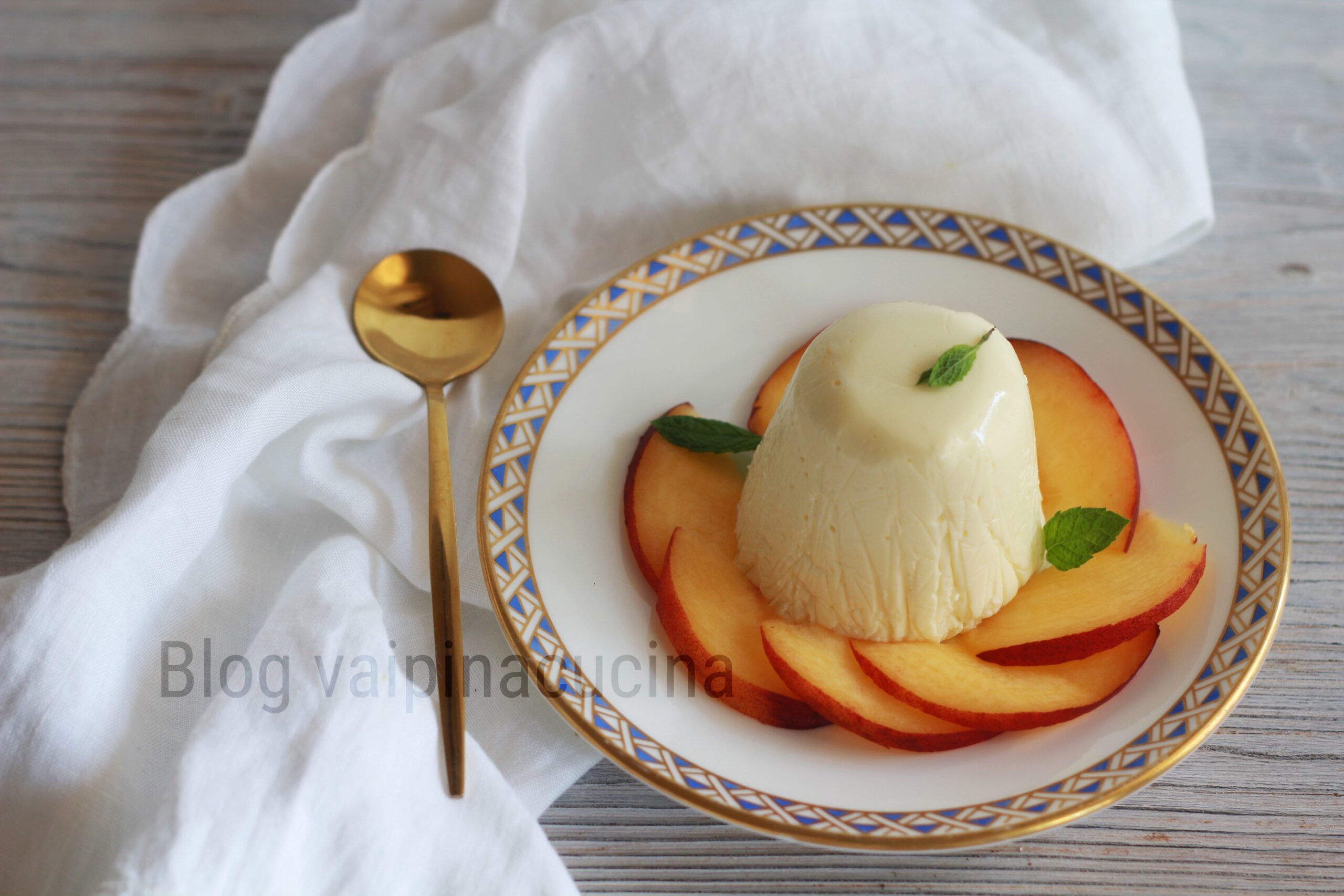 Flanecitos de ricotta y fruta