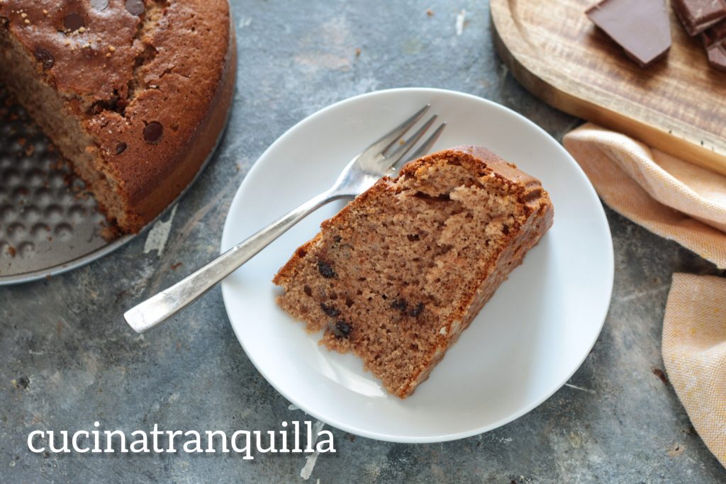 Tarta de chocolate con leche esponjosa y deliciosa