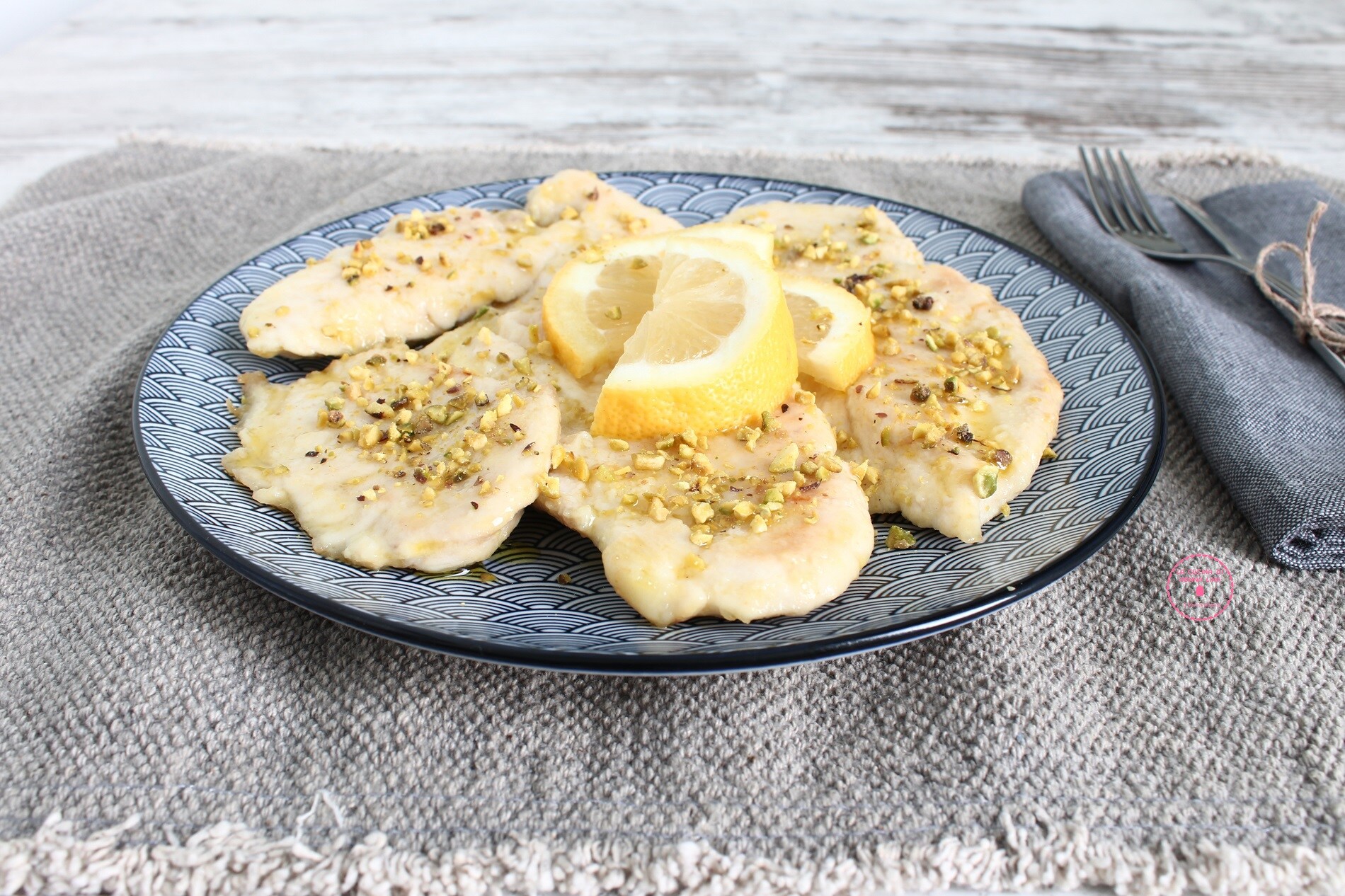 Escalopes de pollo al limón cremosas