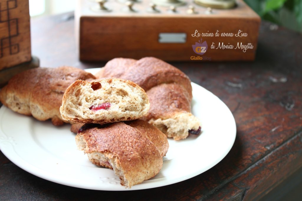 Croissants integrales con arándanos | La cocina de la abuela Lina