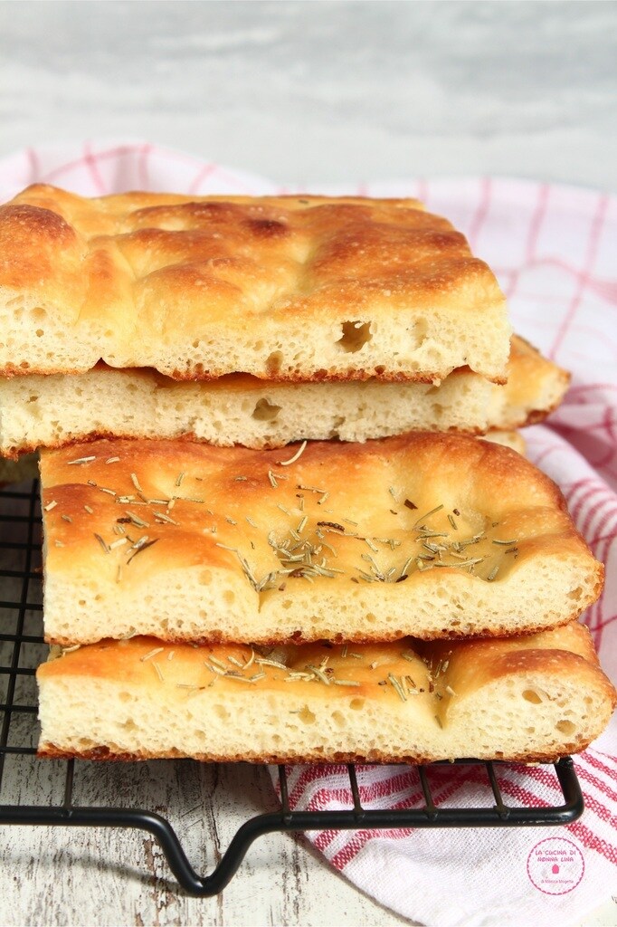 Focaccia con copos de patata