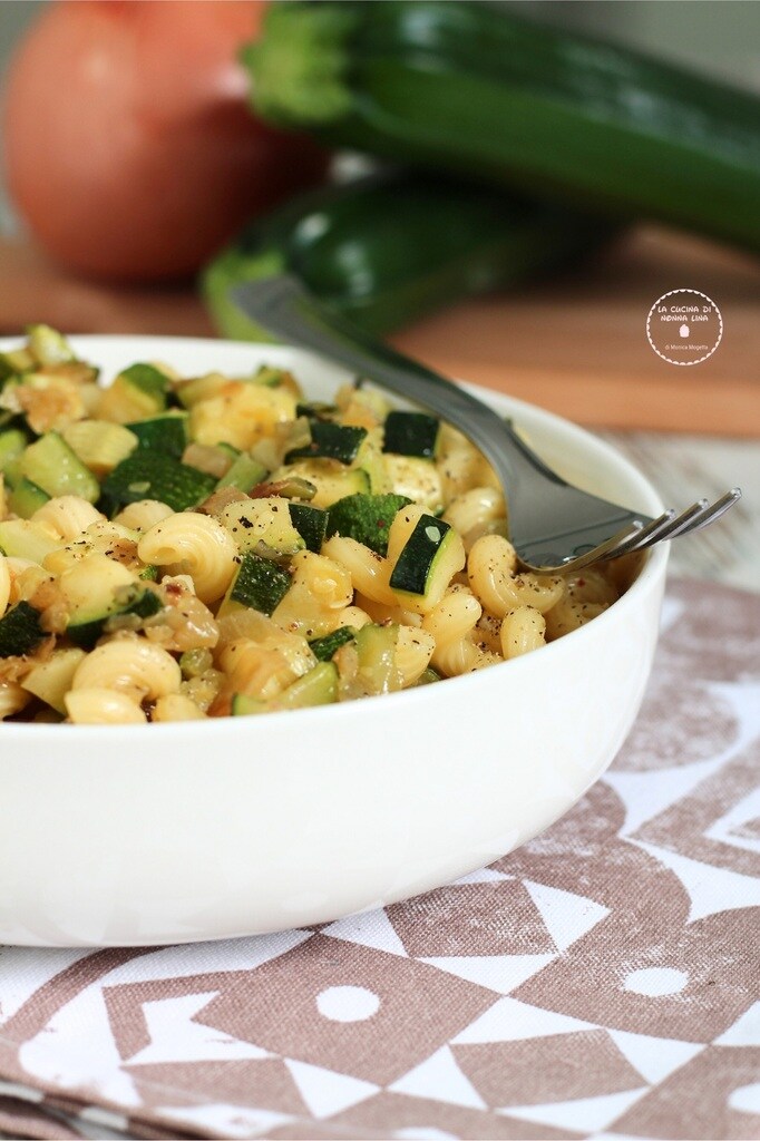 Pasta y calabacines fácil