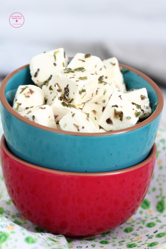 Queso fresco marinado