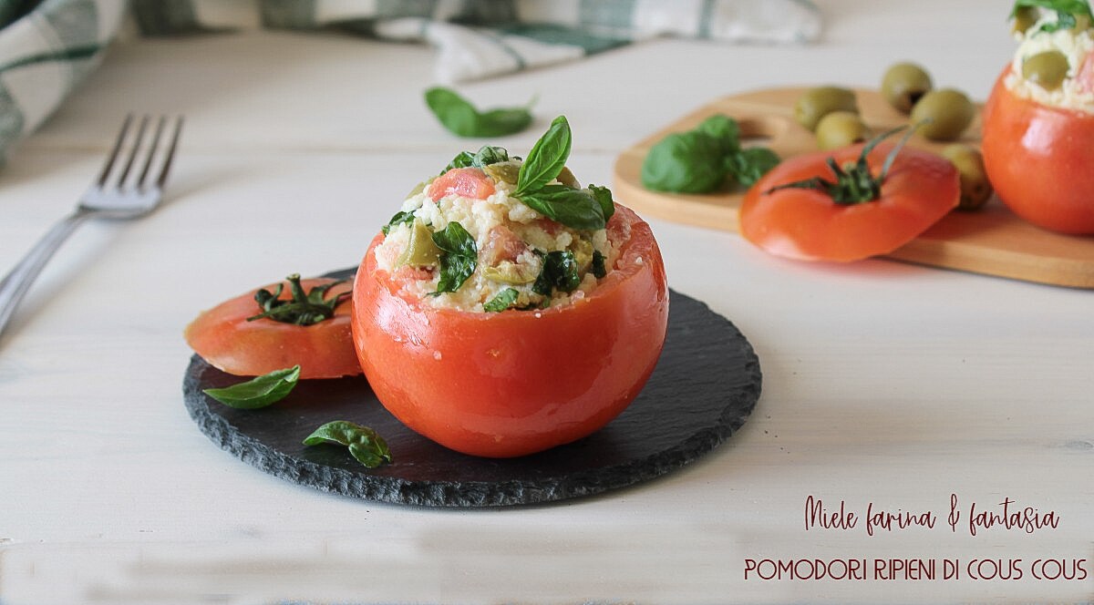 Tomates rellenos de cuscús. Receta de verano