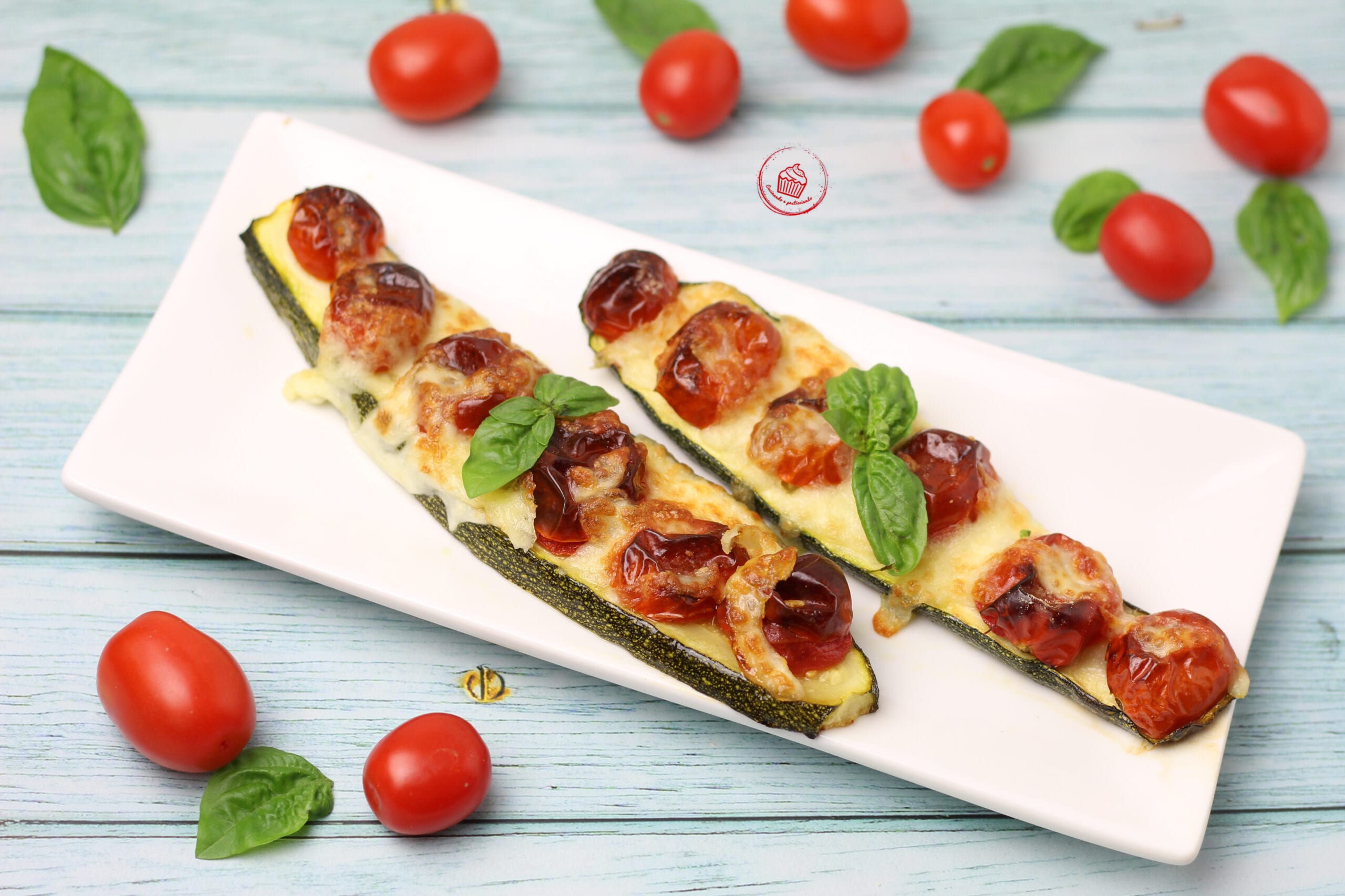 Calabacines con tomatitos cherry y mozzarella