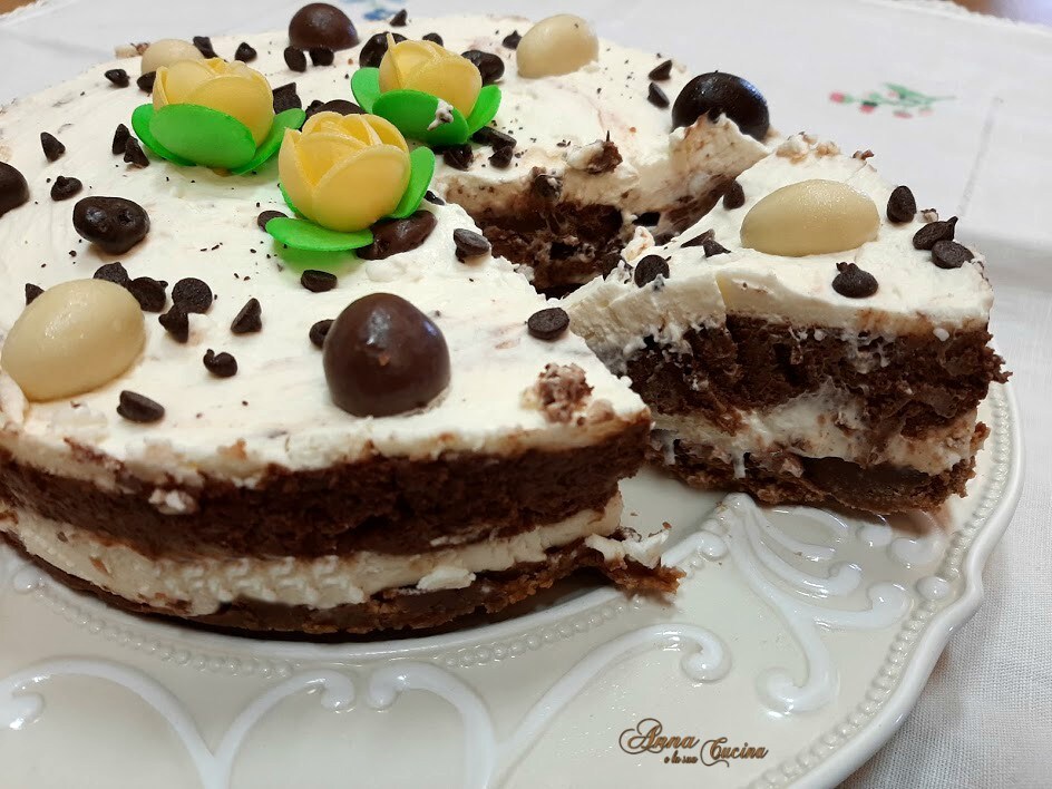 Tarta fría con nata de dos sabores