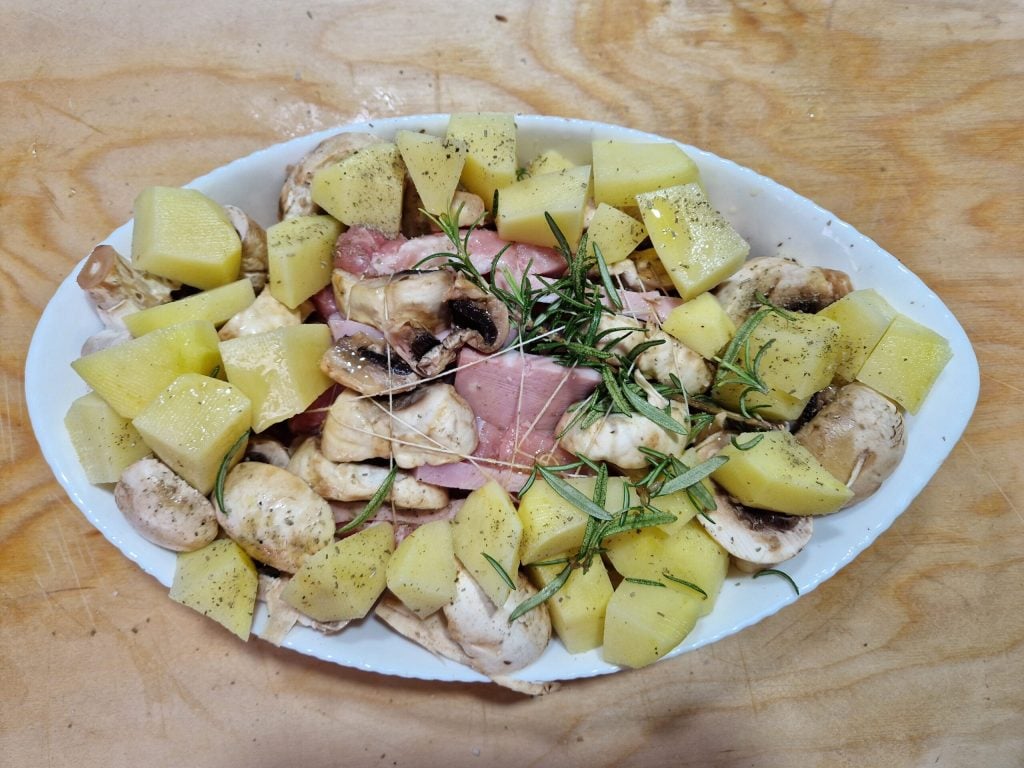 La cinta de lomo asada rellena con setas