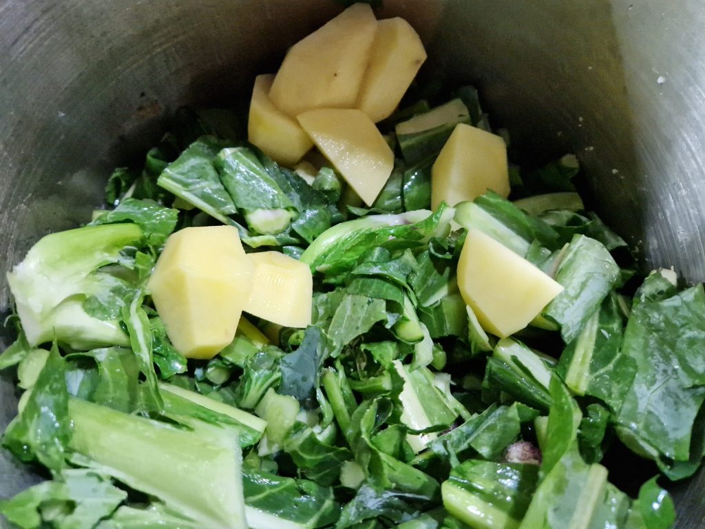 Cómo utilizar las hojas de col y coliflor