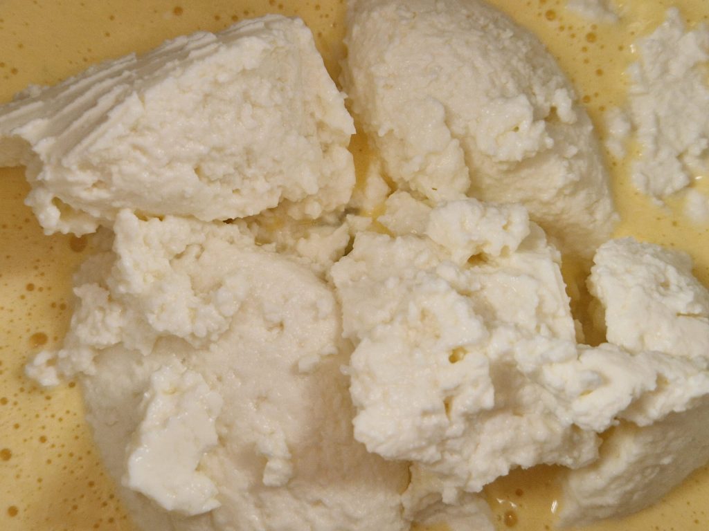 ricotta huevos