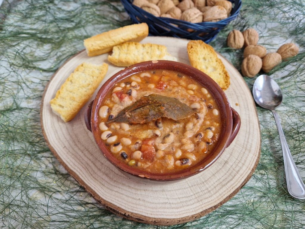 La sopa de alubias de ojo negro