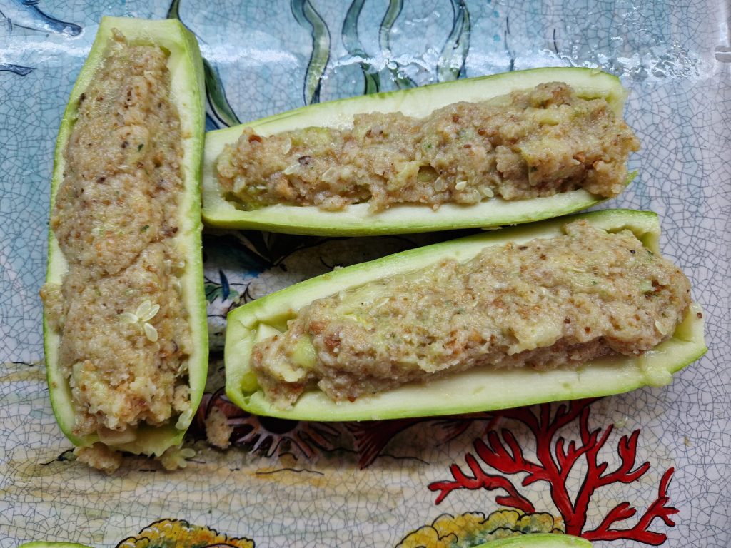 Los calabacines rellenos en freidora de aire