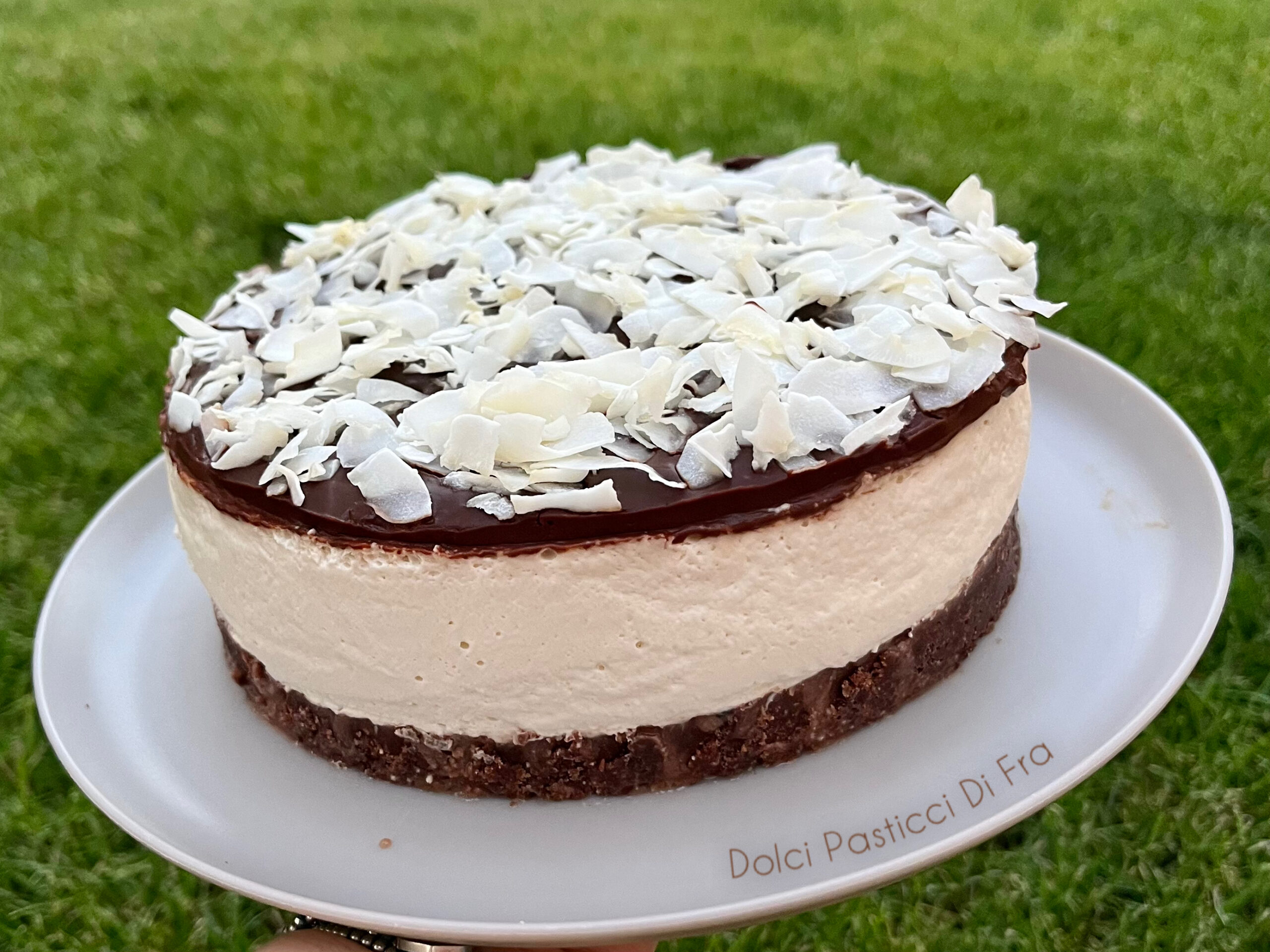 Tarta fría de coco y chocolate sin cocción