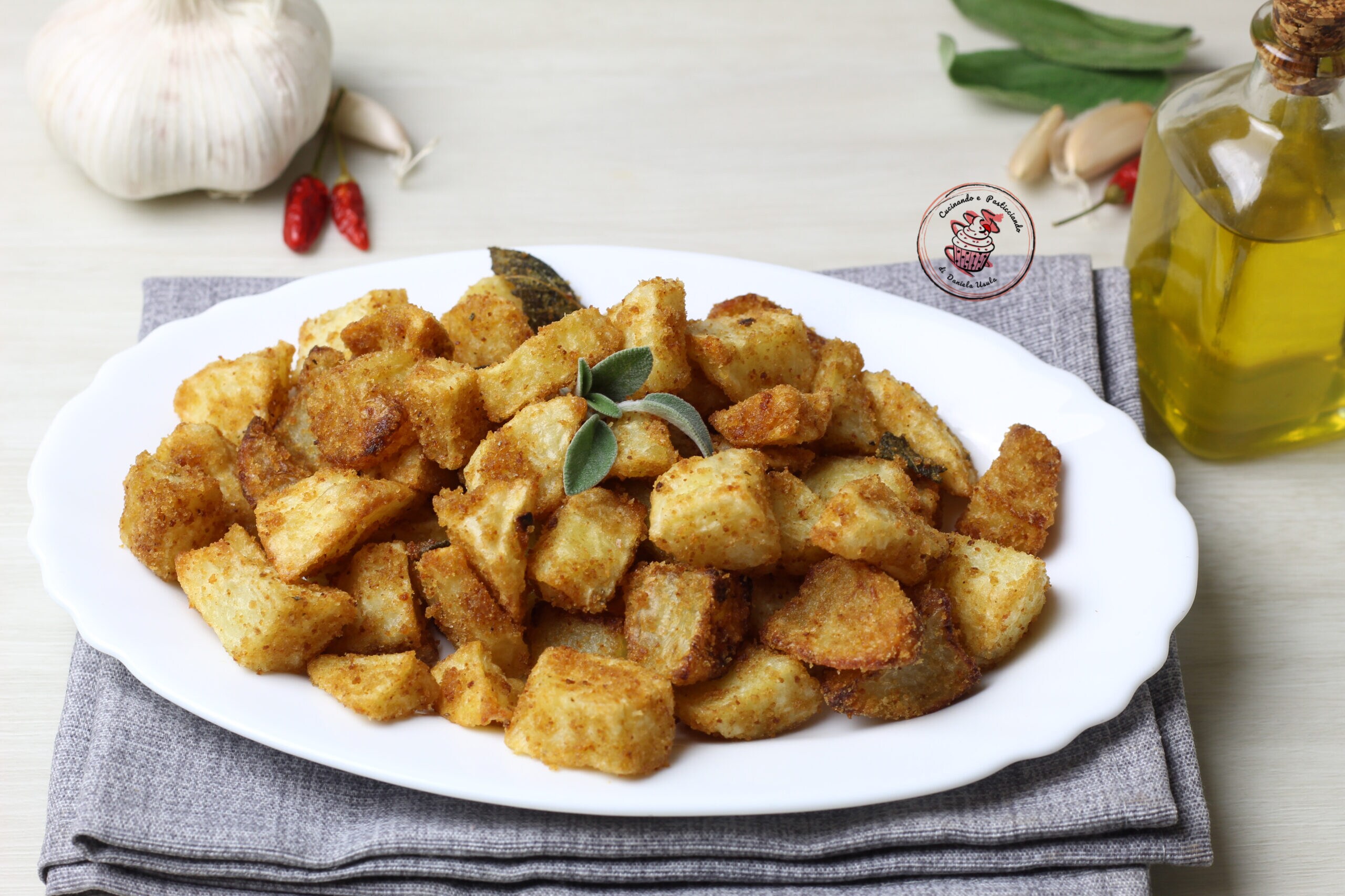 Patatas sabrosas empanadas cocinadas en la freidora de aire