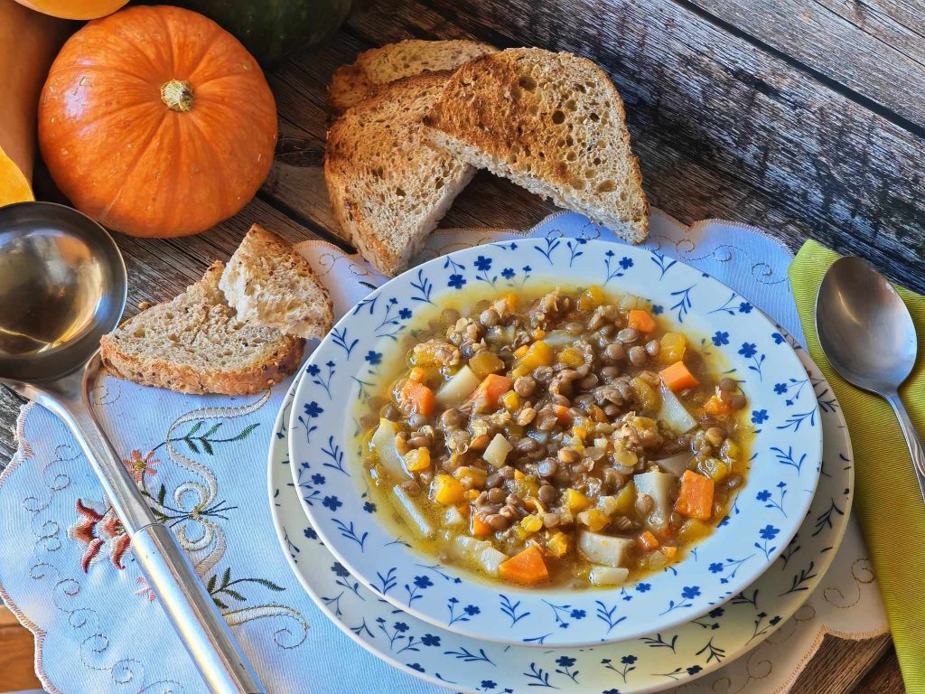 Sopa de calabaza y lentejas
