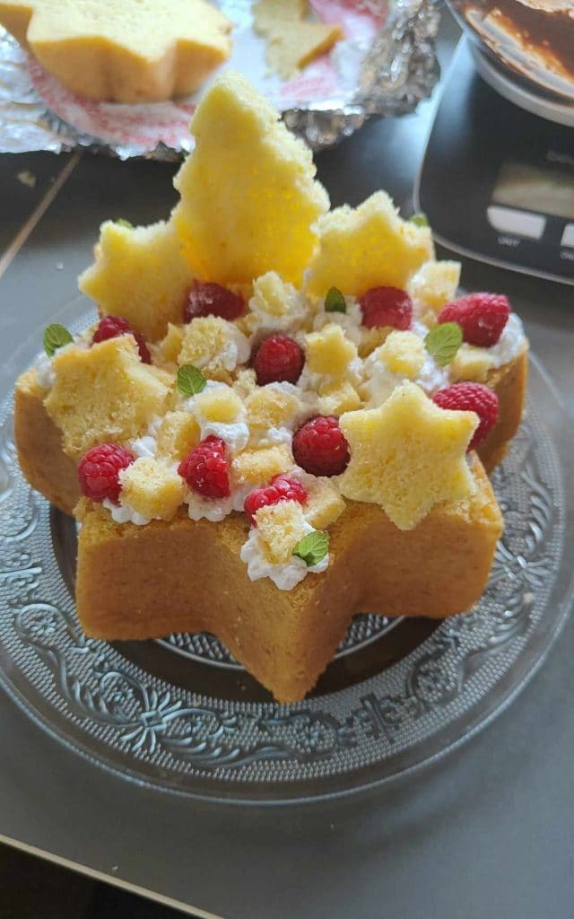 Estrella de pandoro relleno