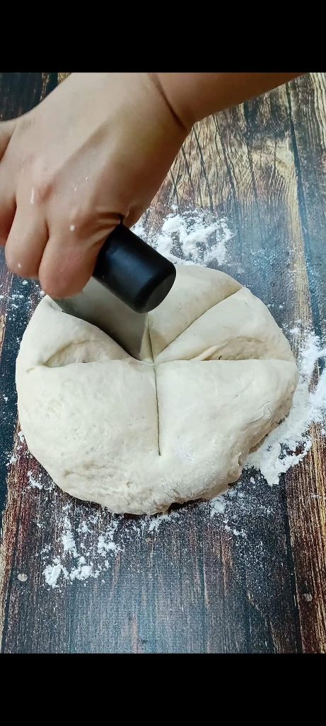 Dividimos la masa en 8 partes
