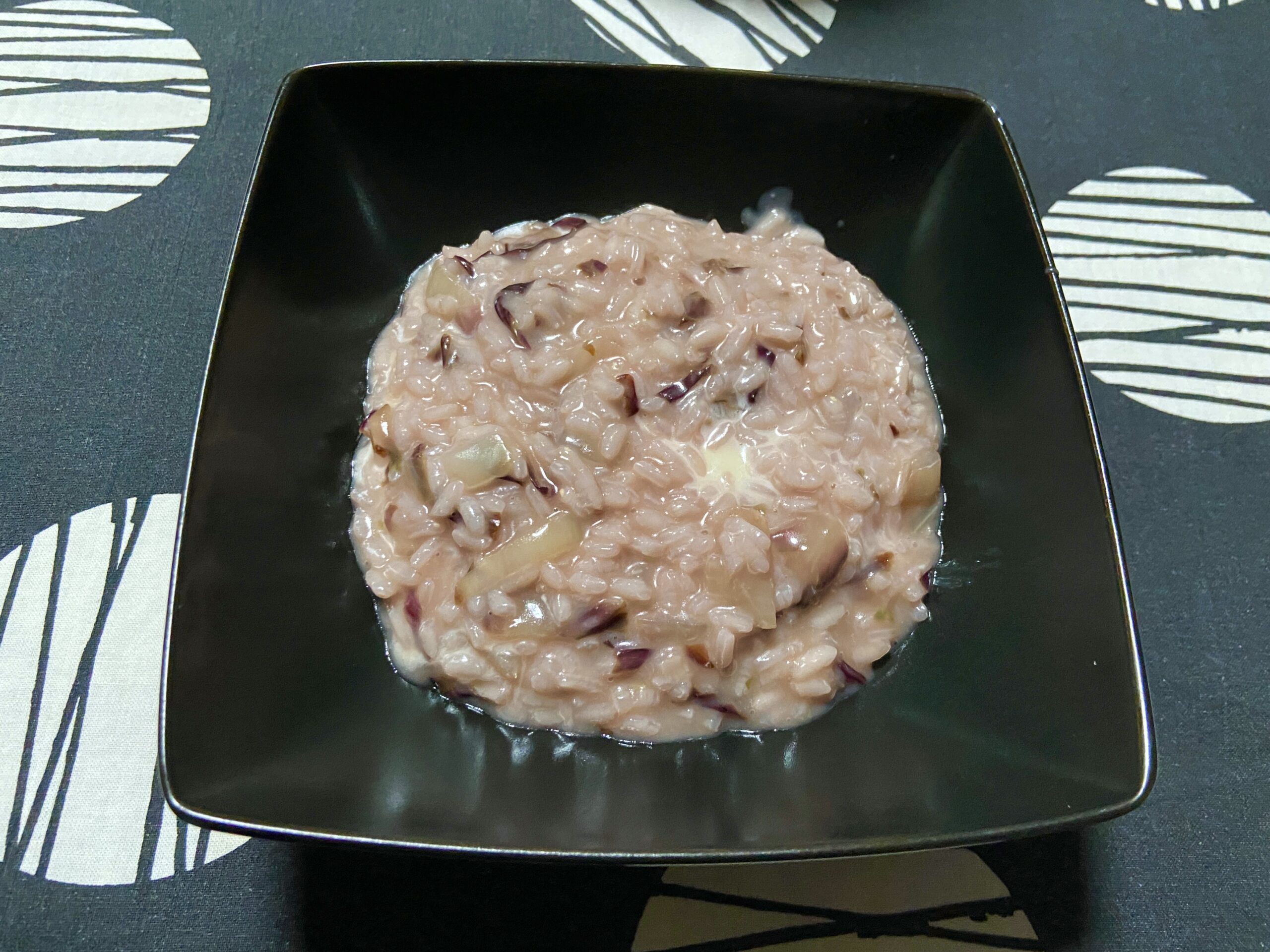 Risotto con achicoria roja y taleggio