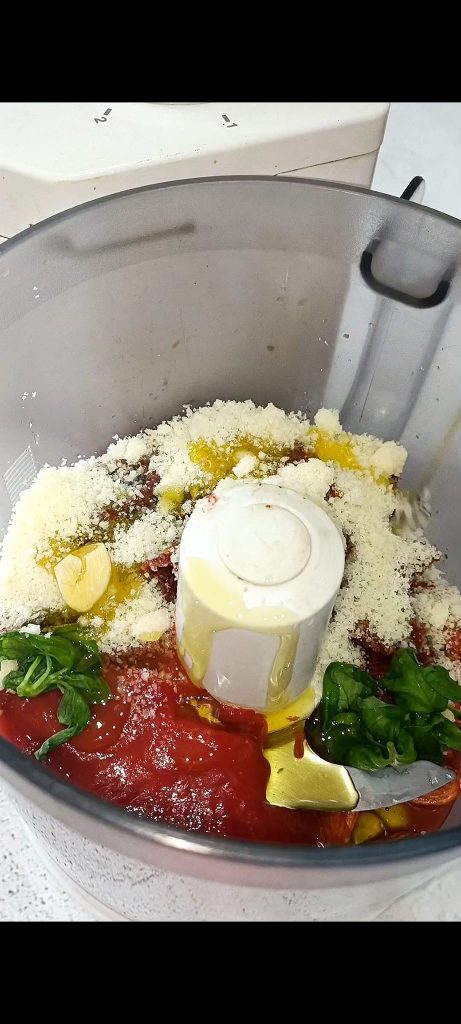 Trituramos todos los ingredientes