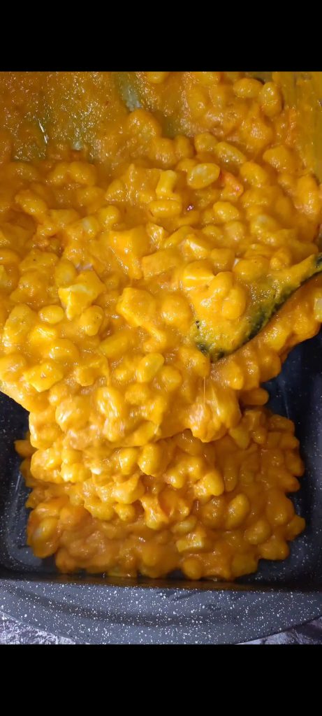 Vertemos los ñoquis de calabaza en una bandeja