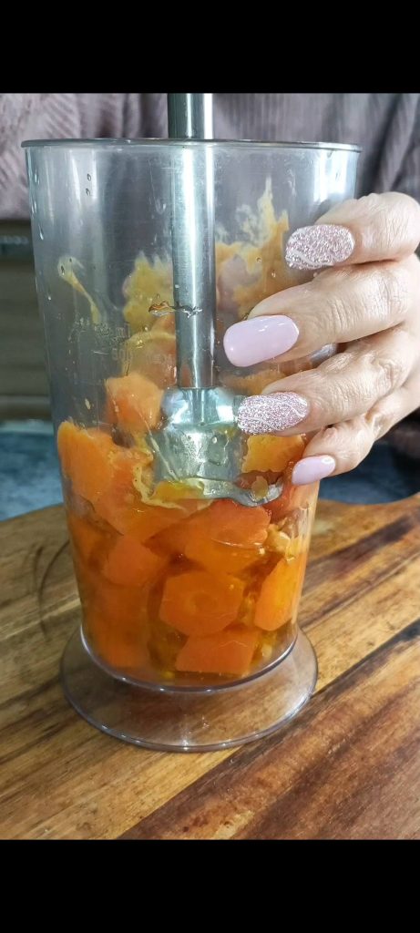 Trituramos todos los ingredientes