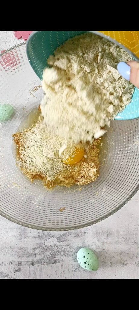 Huevo y harina de almendra
