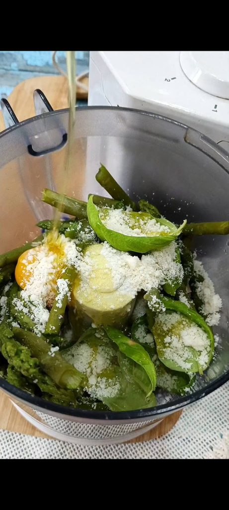 Hacemos una crema de espárragos