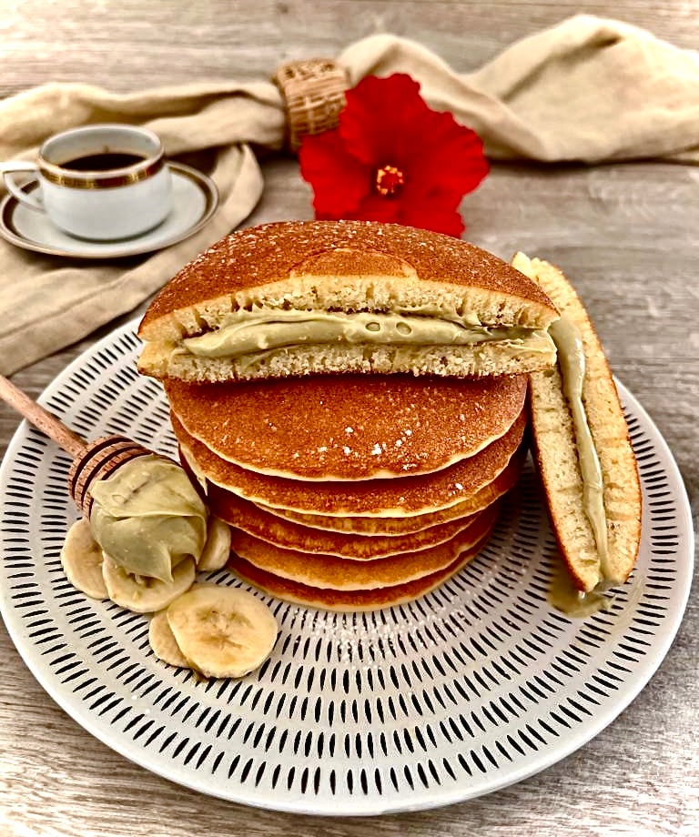 Pancakes de plátano rellenos