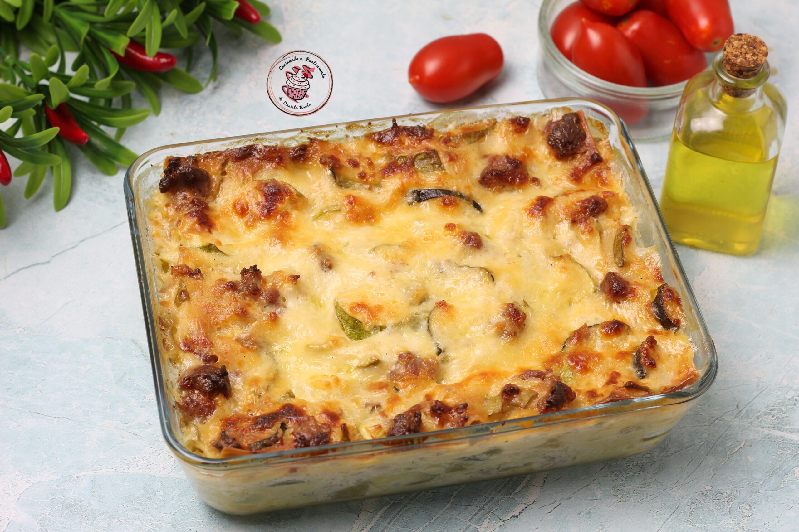 Lasaña blanca con calabacines y salchicha fresca