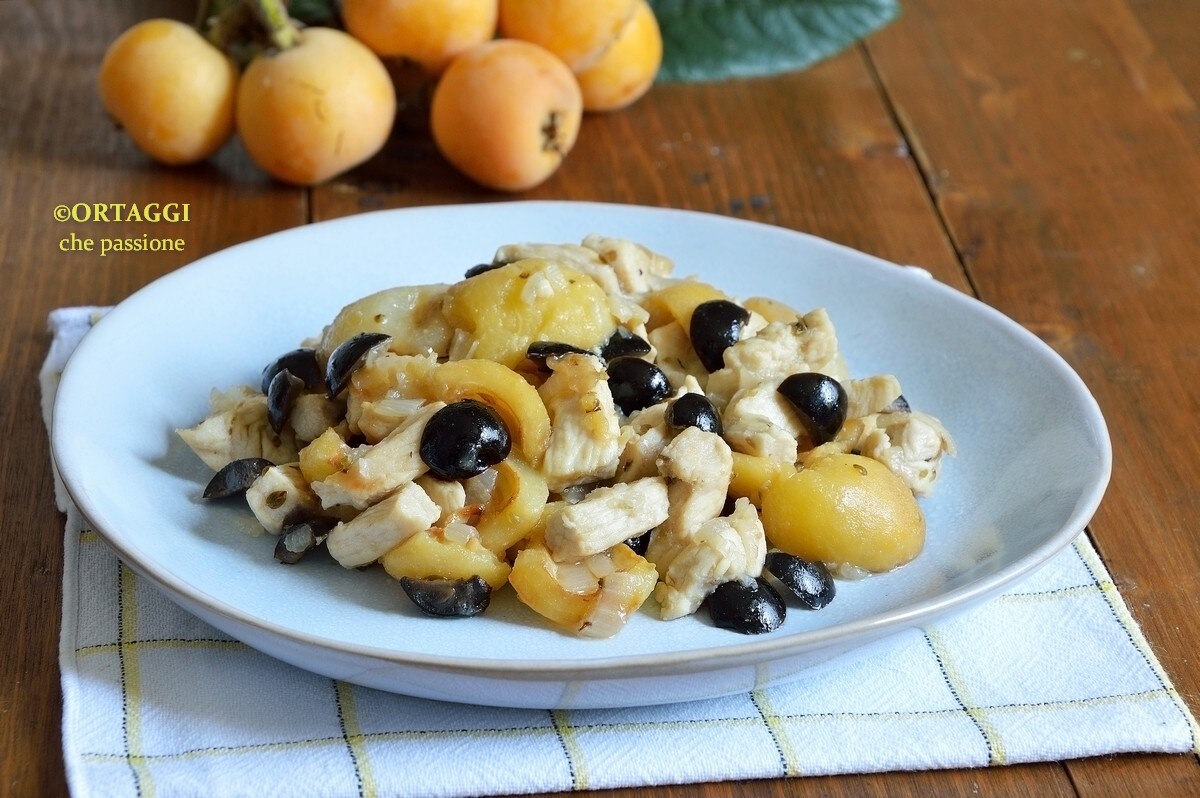 Pollo con nísperos japoneses – receta salada